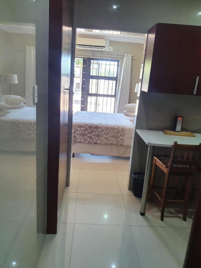 Mi Casa Guest House Uitenhage المظهر الخارجي الصورة