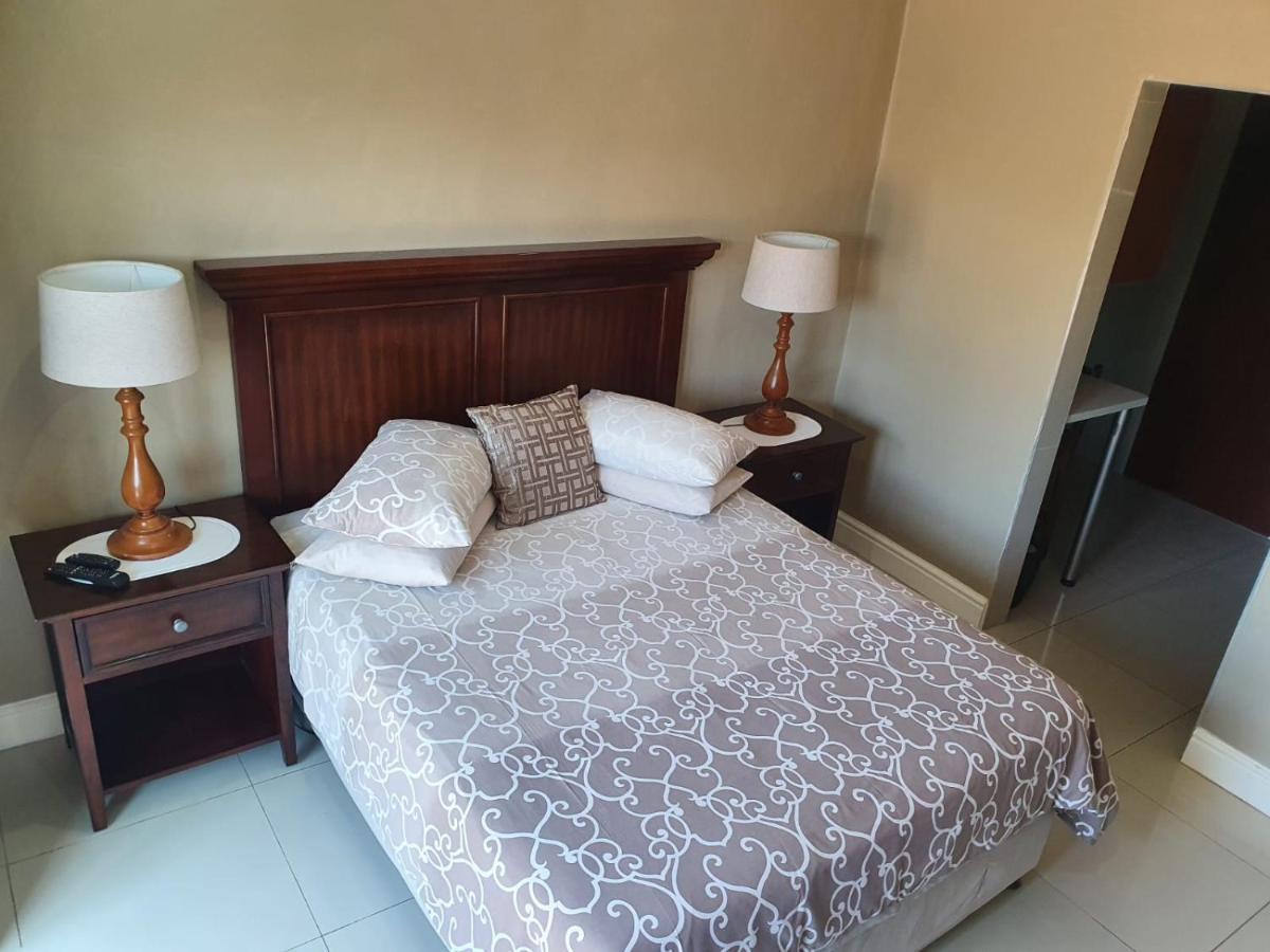 Mi Casa Guest House Uitenhage المظهر الخارجي الصورة