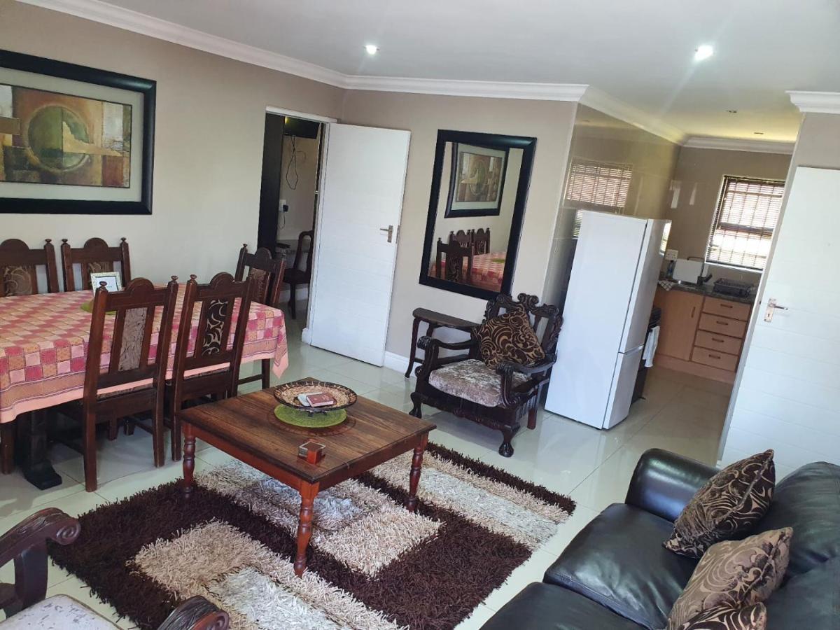 Mi Casa Guest House Uitenhage المظهر الخارجي الصورة