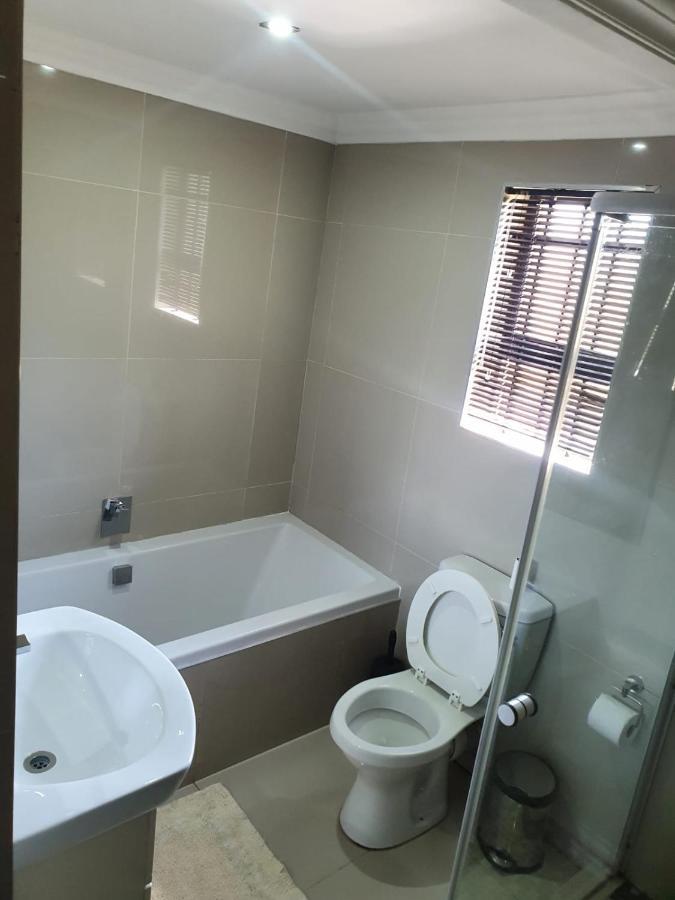 Mi Casa Guest House Uitenhage المظهر الخارجي الصورة
